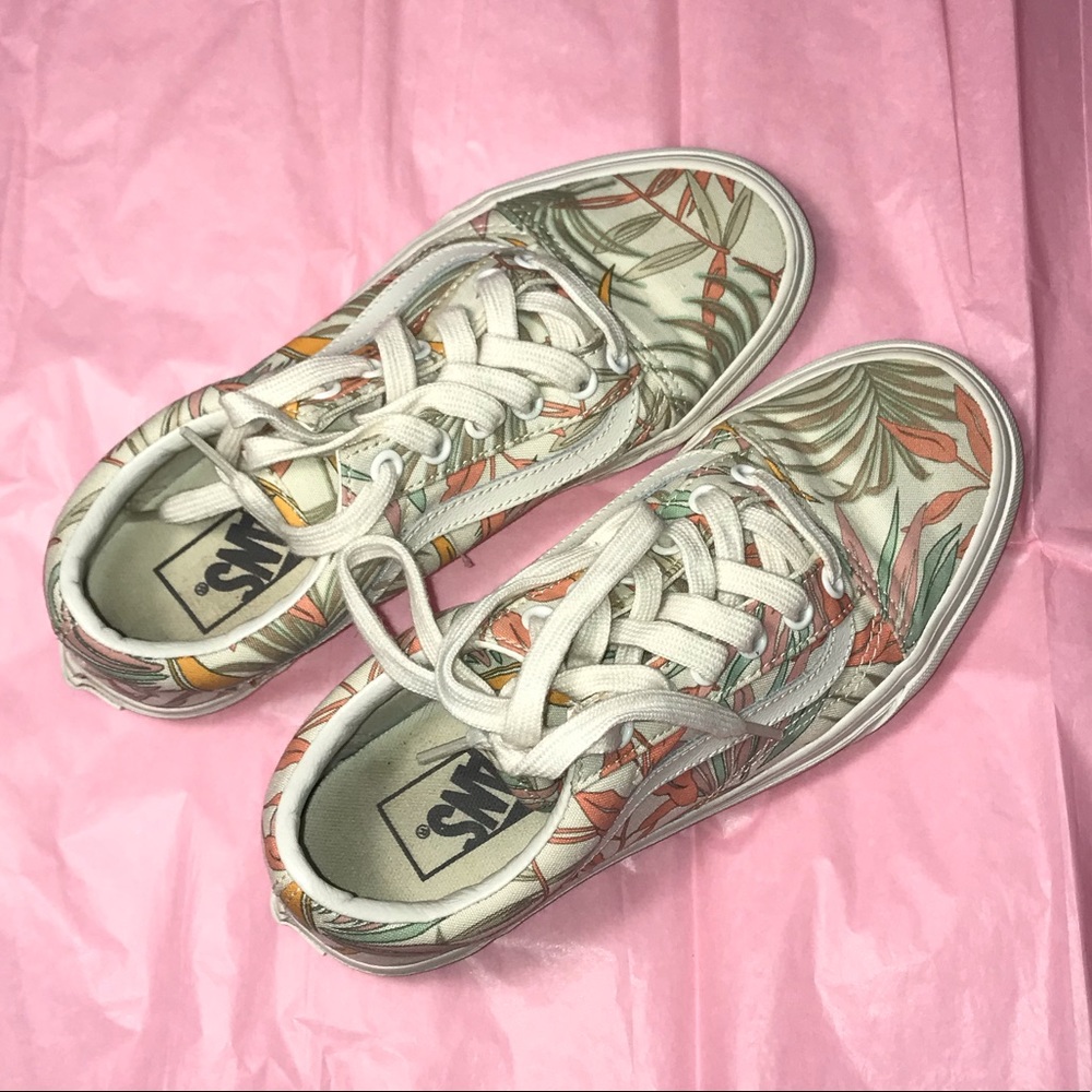 Women’s size 7 floral Vans